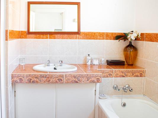 Room image 12