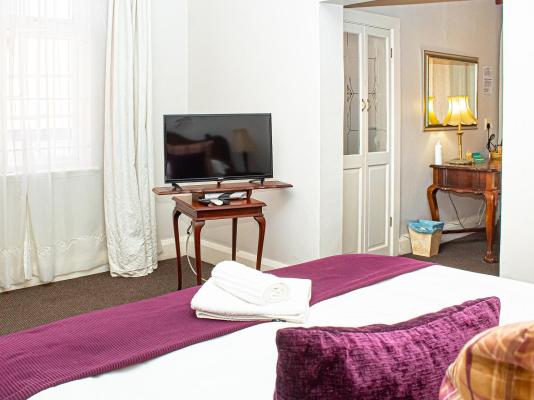 Room image 10