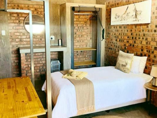 Room image 8