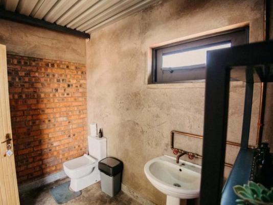 Room image 3