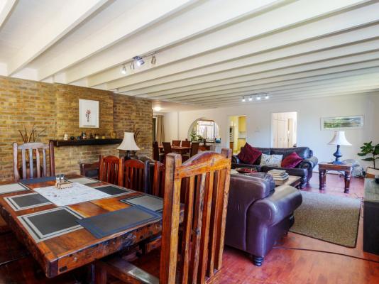 Hout Bay Gem - 216150