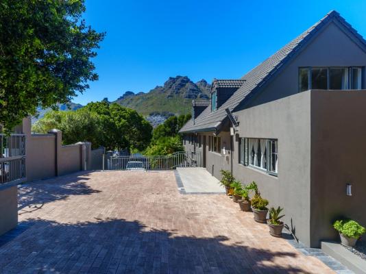 Hout Bay Gem - 216153
