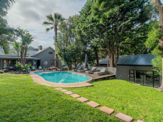 Hout Bay Gem - 216172