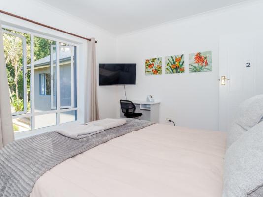 Hout Bay Gem - 216180