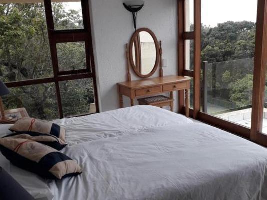 Room image 1