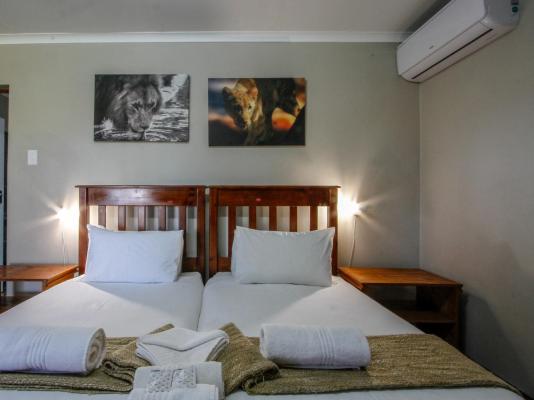 Room image 1