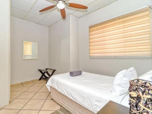 Room image 7