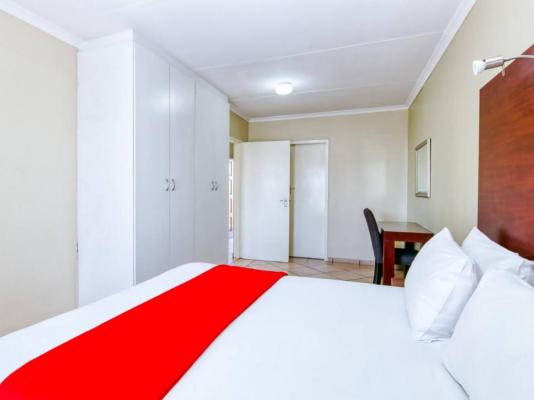 Room image 1