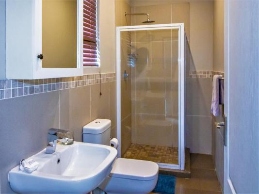 Room image 7
