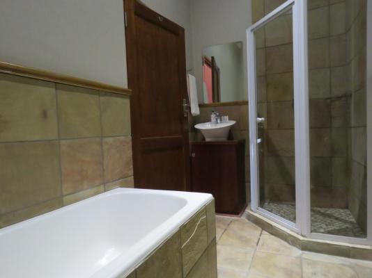 Room image 1