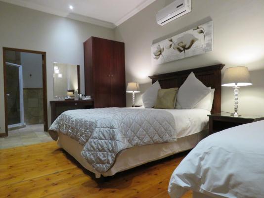 Room image 2