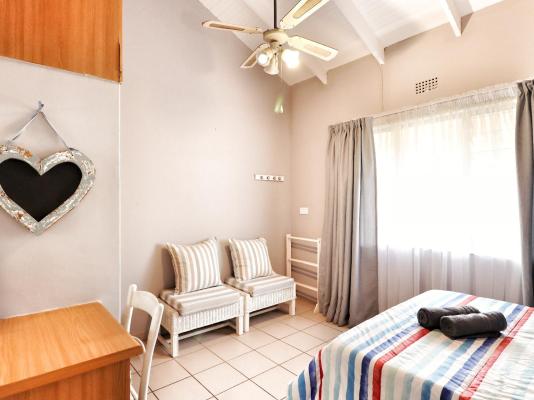 Room image 2