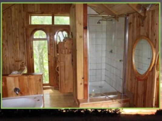 Sycamore Avenue Treehouses - 216946