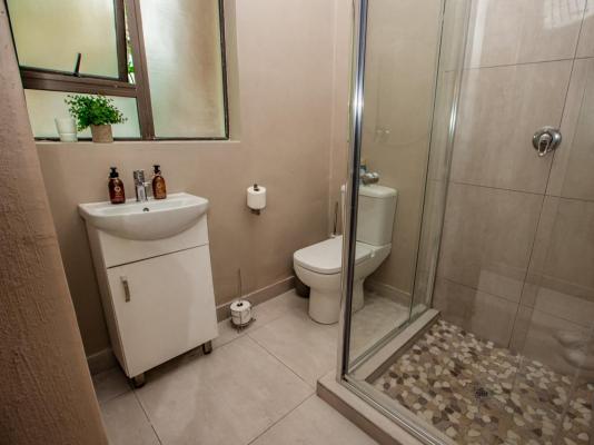 Room image 5