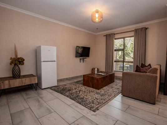 Bushbaby Valley Lodge - 217131