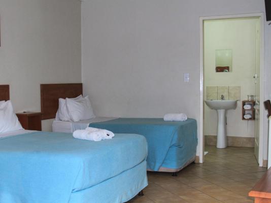 Room image 8