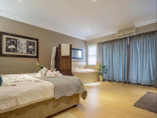 Three Oaks and an Aloe Boutique Hotel - 217351