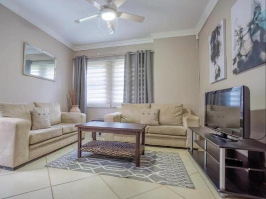 Three Oaks and an Aloe Boutique Hotel - 217361