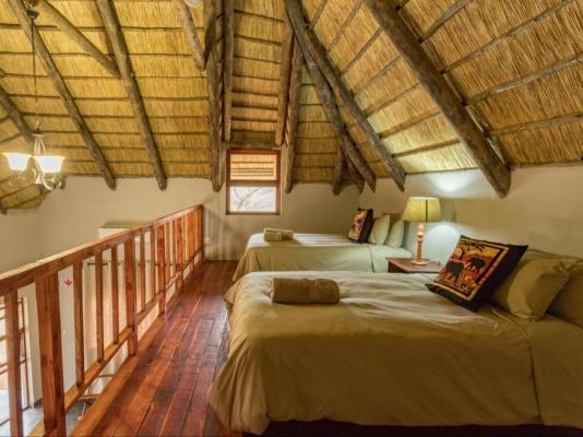 Room image 3