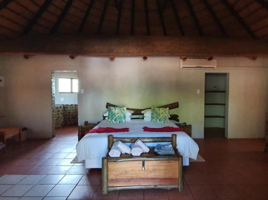 Room image 1