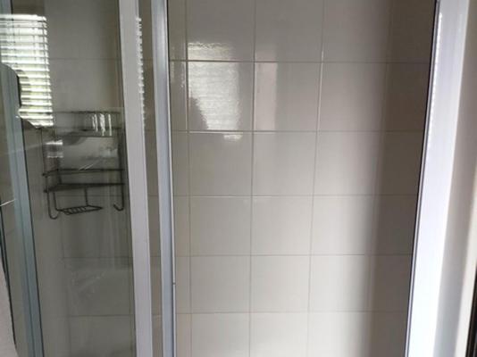 Room image 1