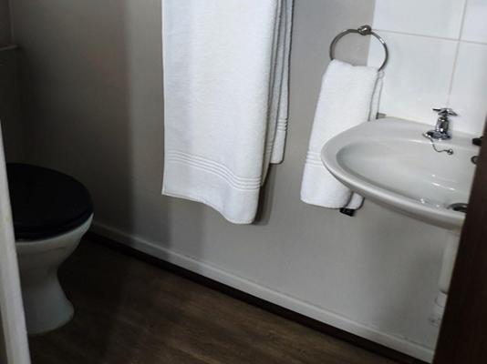 Room image 5