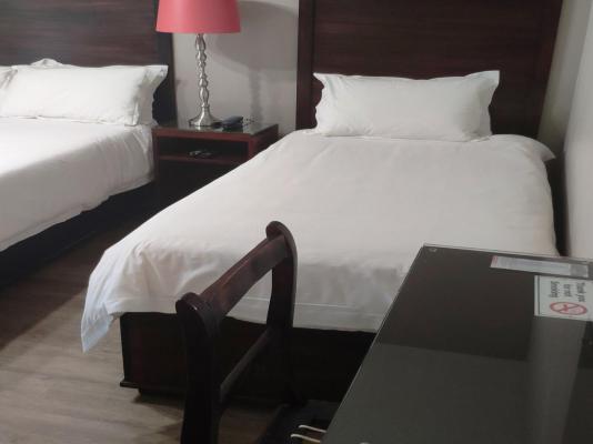 Room image 36