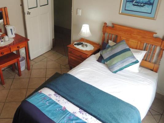 Room image 4