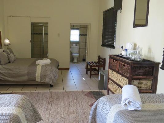 Room image 3