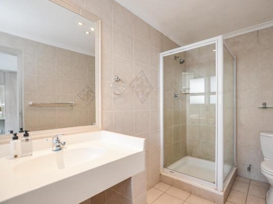 Room image 2