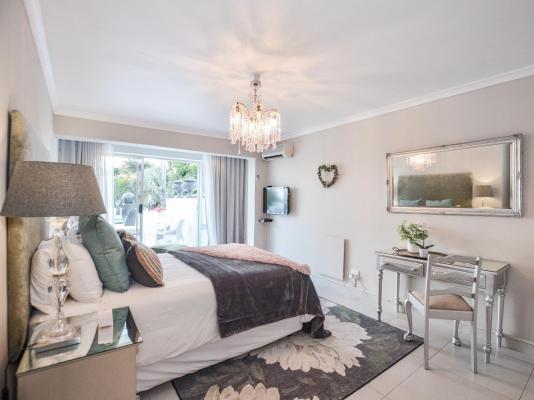 Room image 1