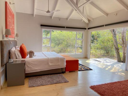 Room image 7