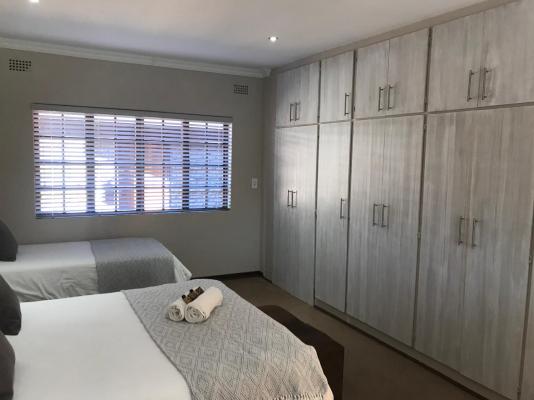 Room image 2