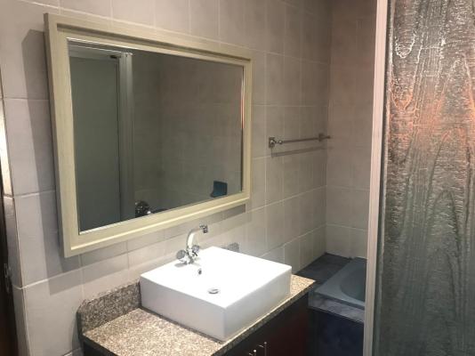 Room image 3