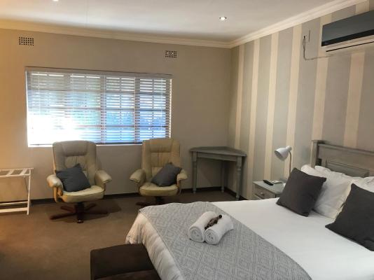 Room image 5