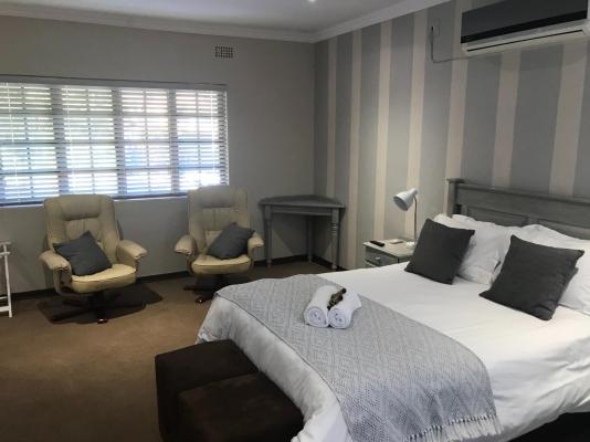 Room image 7