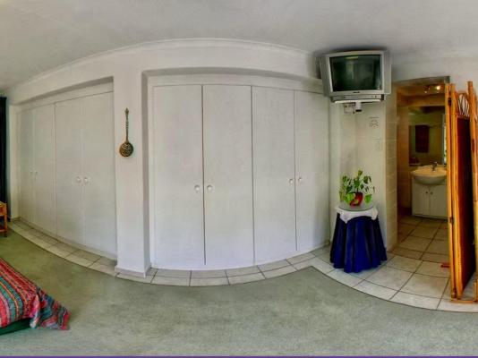 Room image 1