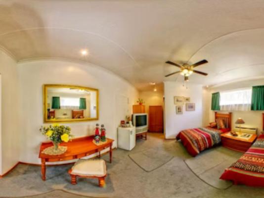 Room image 1