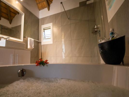 Room image 1