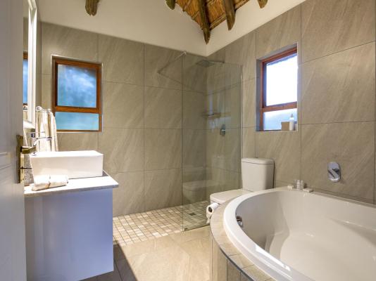 Room image 6