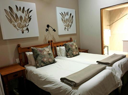 Room image 2