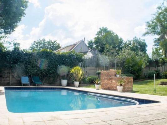 Sunbury Bed and Breakfast - 218100