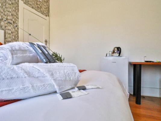 Sunbury Bed and Breakfast - 218102