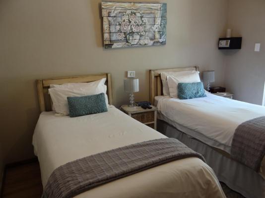 Room image 1