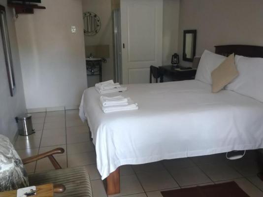 Room image 1