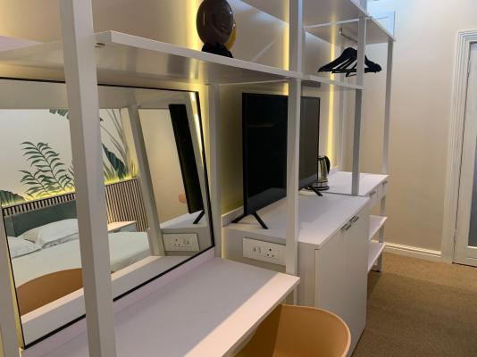 Room image 2