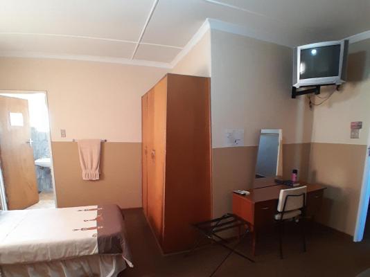 Room image 40