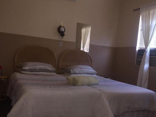Room image 1