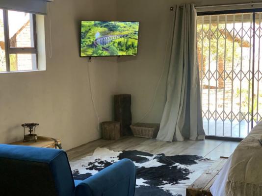 Room image 8