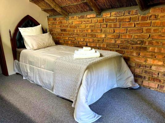 Room image 28